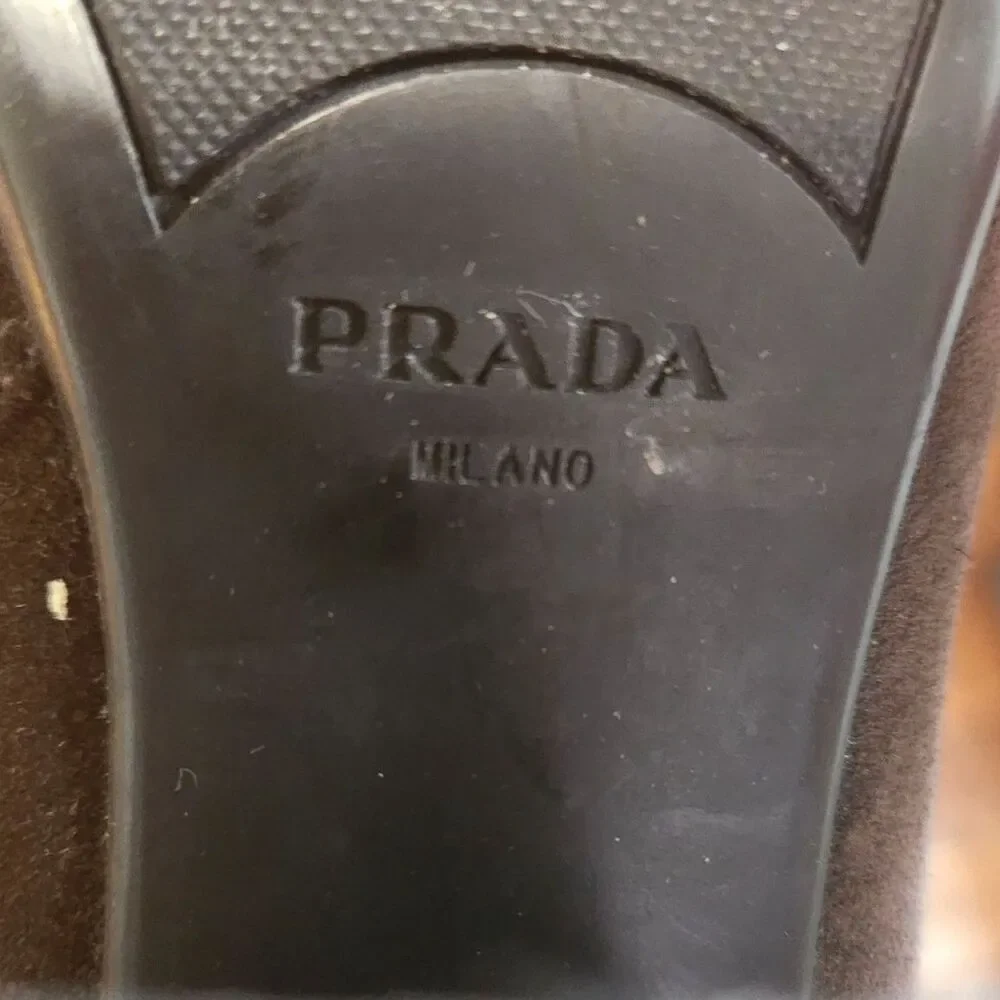 Prada Ankle Boot, side zip Sz 38.5 Milano Brown Suede Leather, 3.75